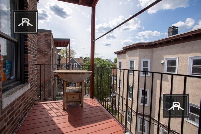 Building Photo - 4 bedroom in Allston MA 02134