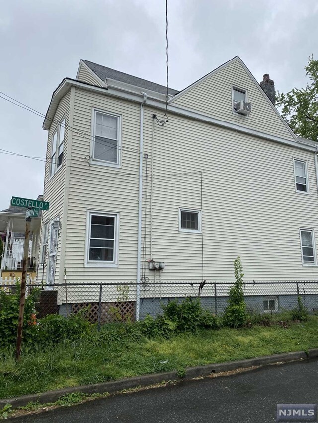 Building Photo - 44 E Clifton Ave