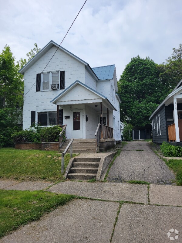 Building Photo - 1101 3rd St NW