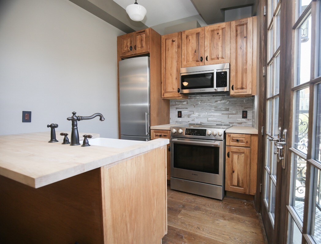 Foto principal - 137 Grand St