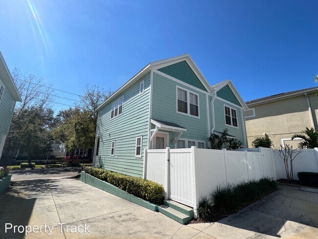Foto del edificio - 2 br, 2.5 bath House - 645 4th Ave S