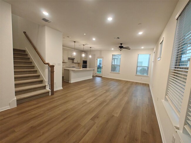 Foto del edificio - 2725 Woodall Dr