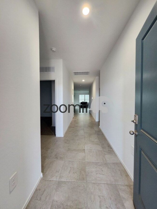 Foto del edificio - 701 N 13th Pl