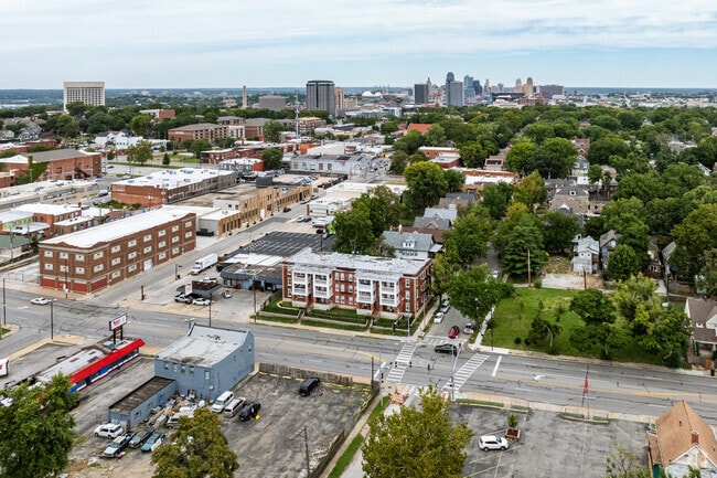 Aerial Photo - Oasis on Linwood