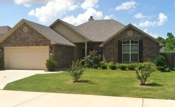 Building Photo - 188 Riverbrooke Dr