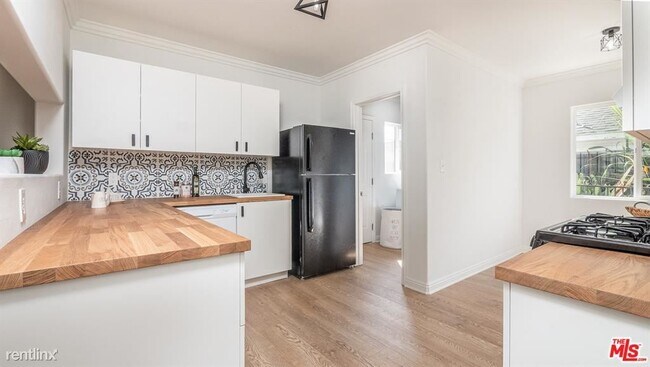 Building Photo - 3 br, 2 bath House - 5206 S Wilton Pl