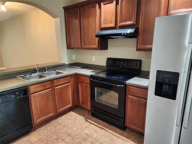 Foto del edificio - 15924 Fishhawk Creek Ln