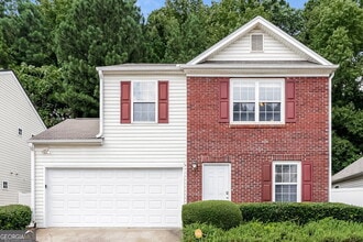 Building Photo - 213 Oak Grove Way