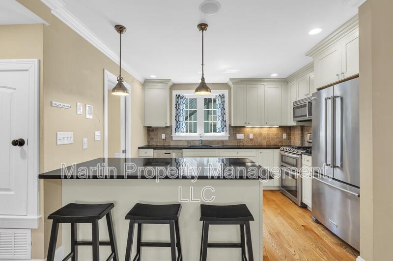 Foto principal - 83 Dresser St