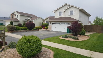 Building Photo - 2111 Lolo Pass Dr