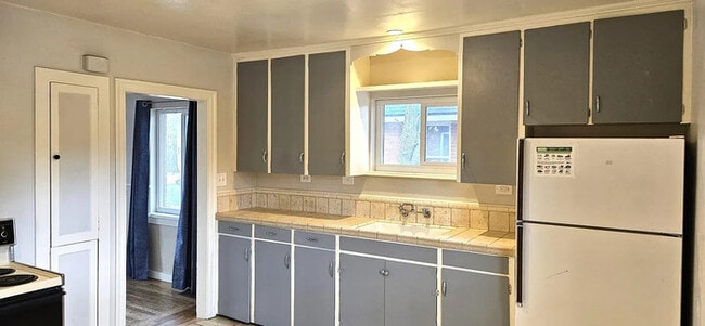 Foto del edificio - Bright 1 Bedroom Duplex with Classic Charm near Virginia Lake