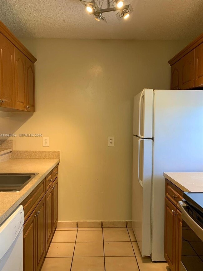 Building Photo - 8540 N Sherman Cir