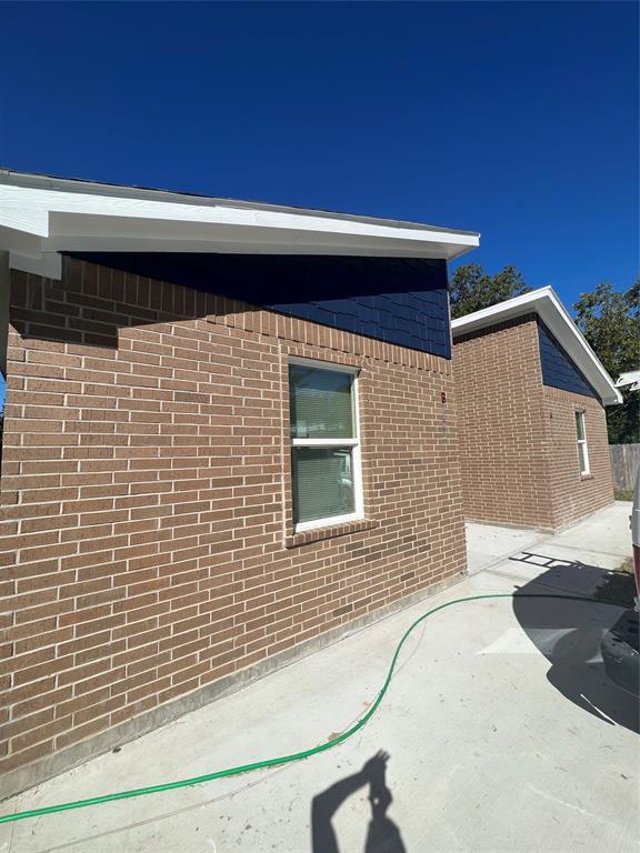 Building Photo - 9809 Leath St