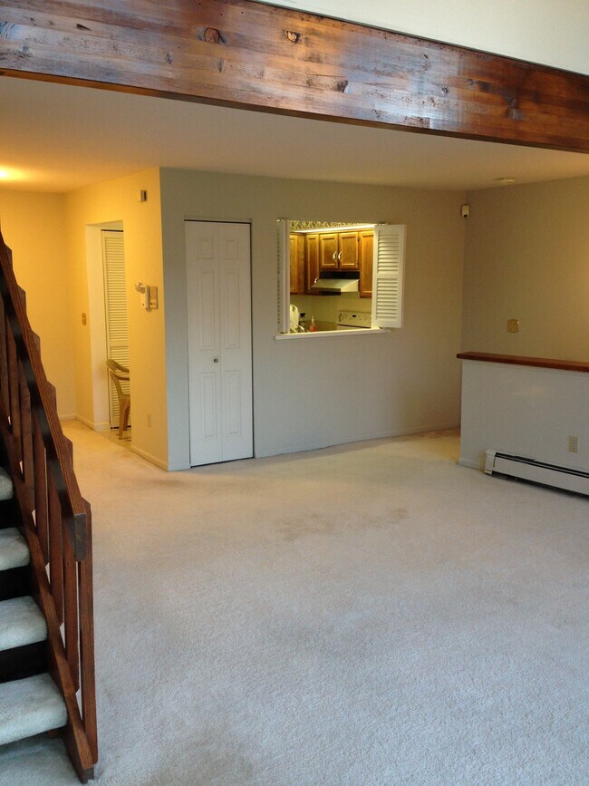 1465 E Putnam Ave Unit 315, Greenwich, CT 06870 Condo for Rent in