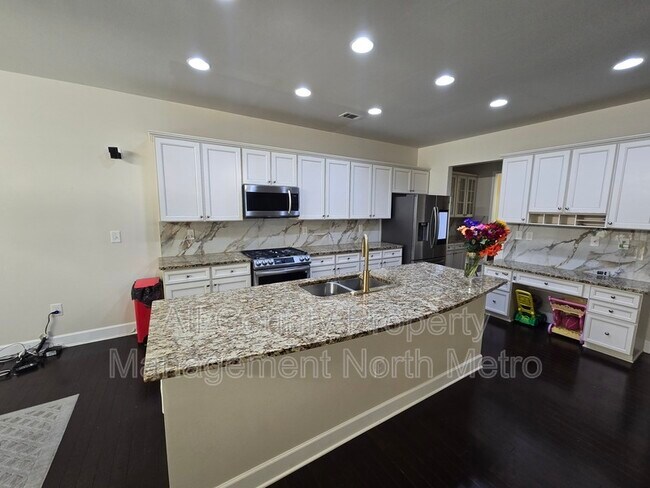 Foto del edificio - 1160 Sterling Brooke Dr