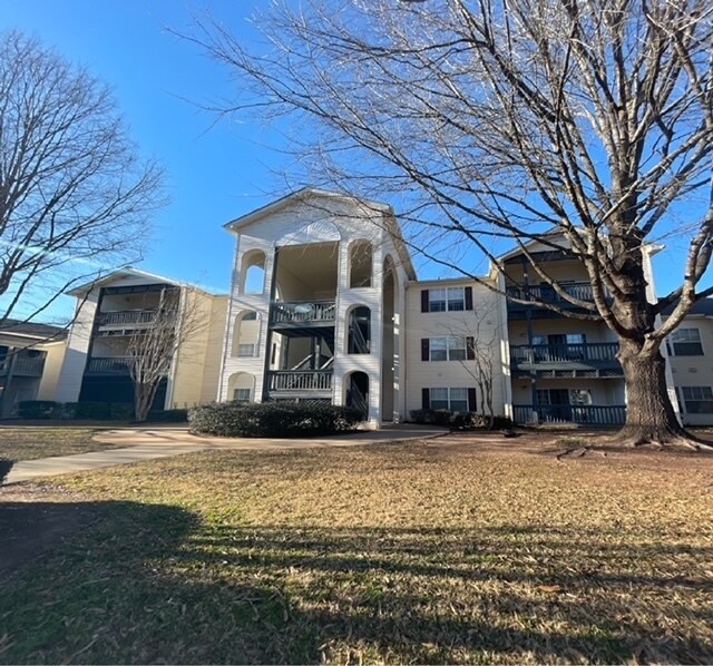 Primary Photo - 111 Wexford Dr