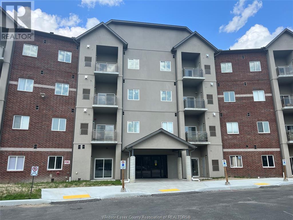 1888 Westview Park Blvd, LaSalle, ON N9H 0M1 House for Rent in LaSalle, ON