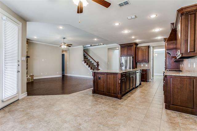 Building Photo - 2819 Annandale Dr