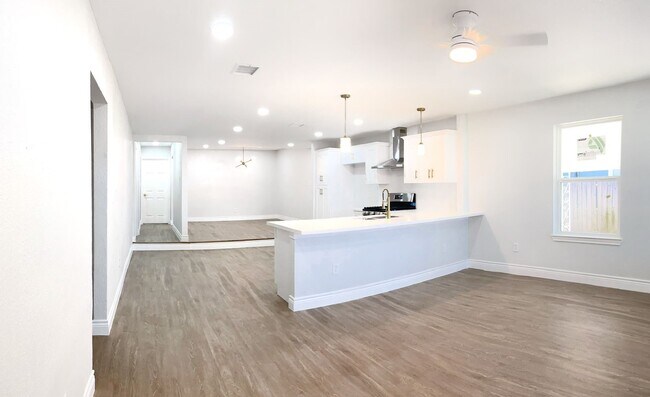 Foto del edificio - 810 Avenue D