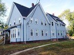Primary Photo - 124 Laureston St