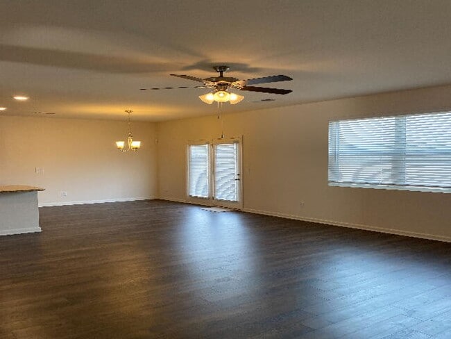 Building Photo - 3081 Pepperhill Dr