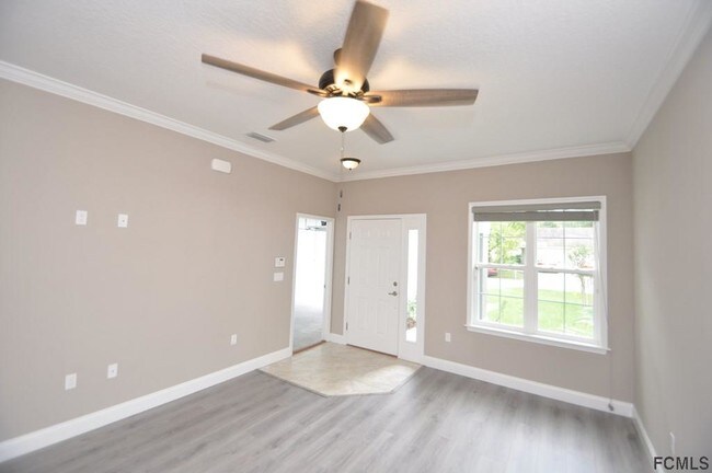 Building Photo - 11 Ullynn Pl