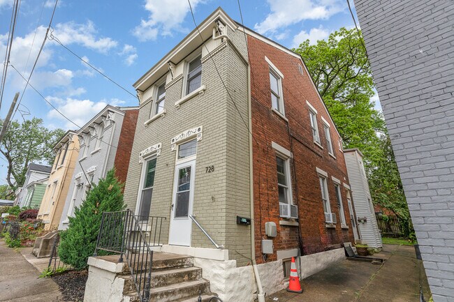 Foto del edificio - 728 Dalton St