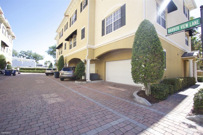 Foto del edificio - 508 Jasmine Way