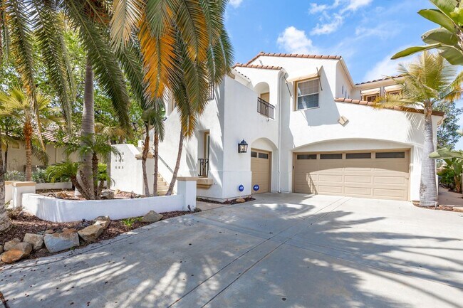 Building Photo - 6213 Paseo Privado