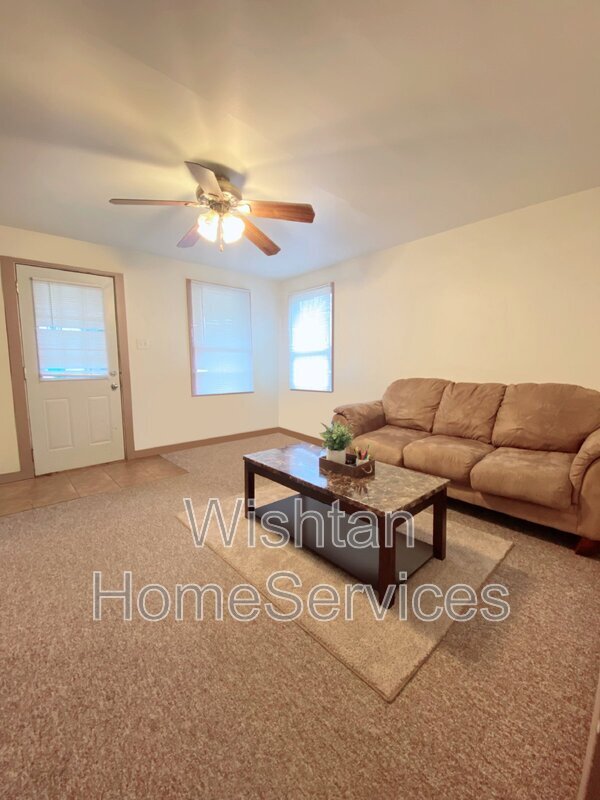 Foto del edificio - 524 N Johnson St