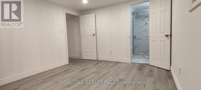 Photo du bâtiment - 9 Lisburn Crescent