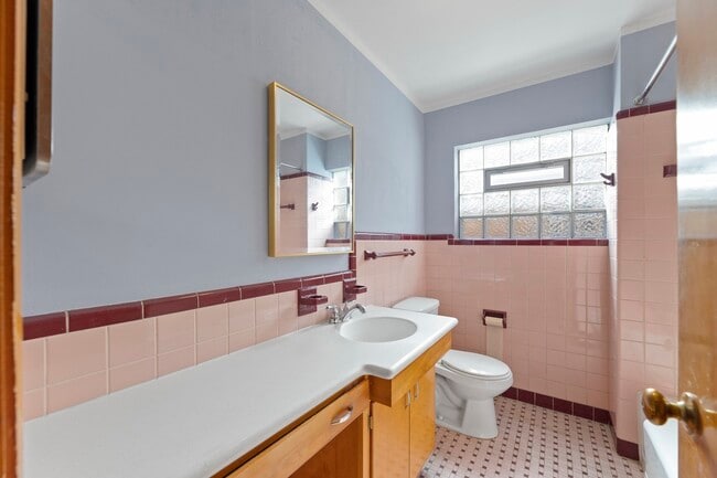 Foto del edificio - 5534 S Natoma Ave