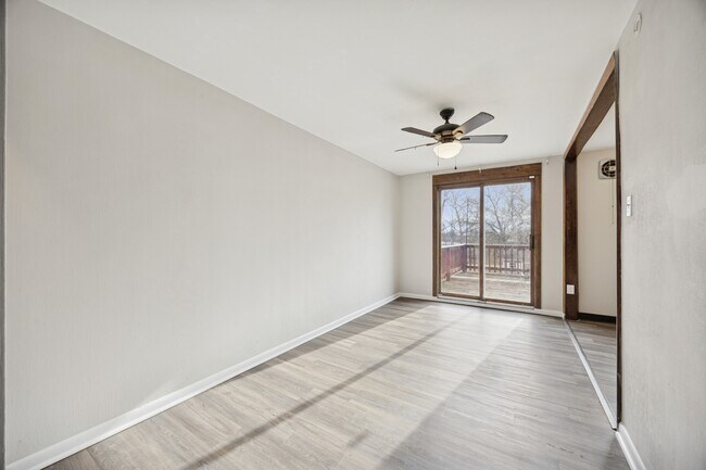 Foto del edificio - 1032 Taylor Dr