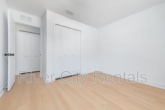 Building Photo - 6194 Furman Ave