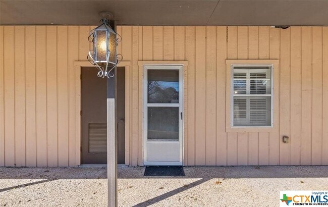 Building Photo - 2903 Pecan Dr