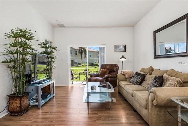 Foto del edificio - 3742 Parkridge Cir