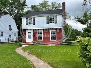 Building Photo - 1027 Secor Rd