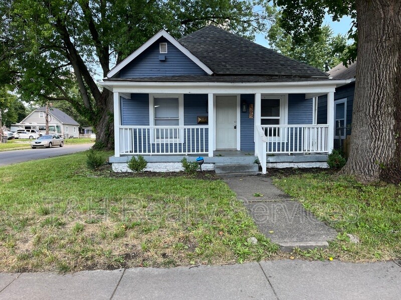 Primary Photo - 1369 N Olney St