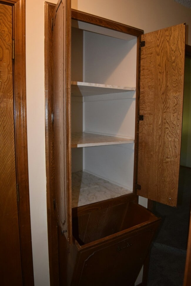 Building Photo - 2601 W Elgin St Building Photo - 2601 W Elgin St