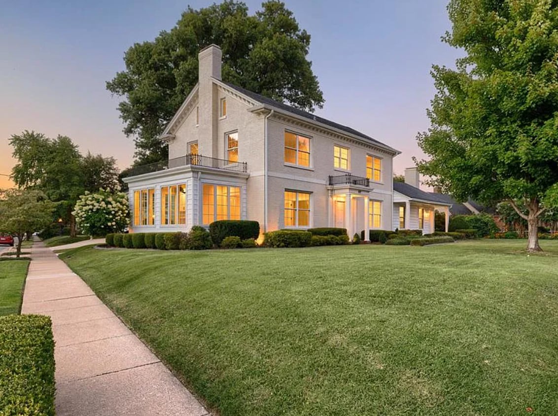 Primary Photo - Spacious 5-Bedroom Home with Luxury Finish...