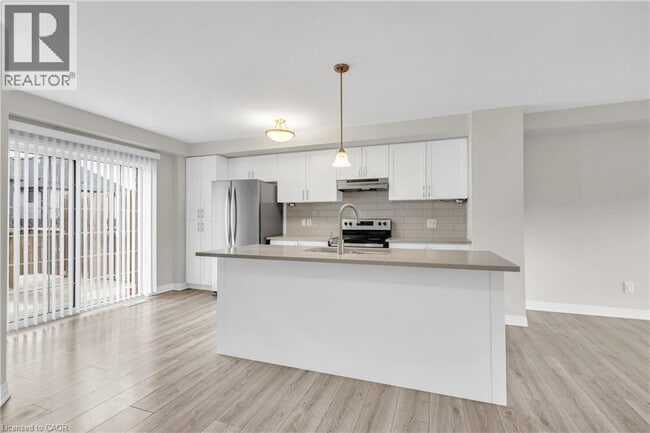 Photo du bâtiment - 35 Sportsman Hill St