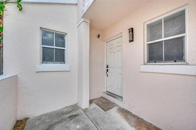 Building Photo - 3084 Lighthouse Place