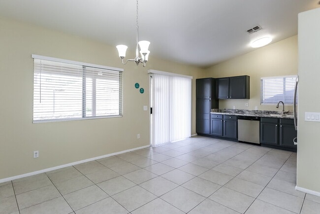 Building Photo - 16048 W Desert Bloom St