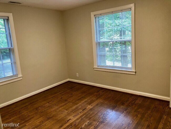Building Photo - 2 br, 2 bath Townhome - 602 Bowling Ave