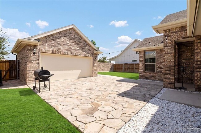 Foto del edificio - 14505 Limestone Way