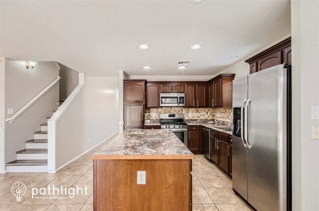 Building Photo - 40353 W Hopper Dr
