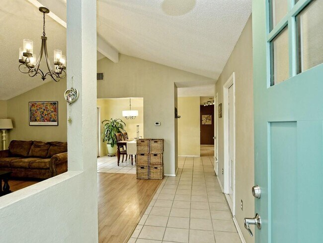 Foto del edificio - 11108 Applewood Dr