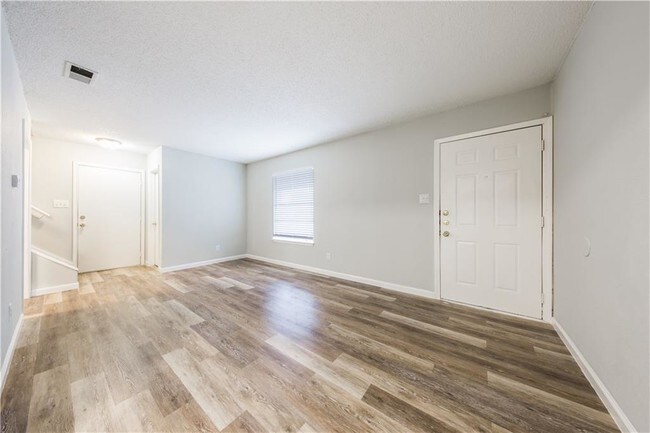 Building Photo - 4808 W Wind Trail
