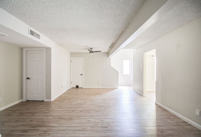 Foto del edificio - Spacious Villa for rent in Phoenix!