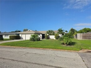 Building Photo - 5308 Shalley Cir E